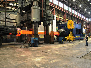 DR. PETER NAVARRO AND NAVY SECRETARY RICHARD SPENCER VISIT NORTH AMERICAN FORGEMASTERS